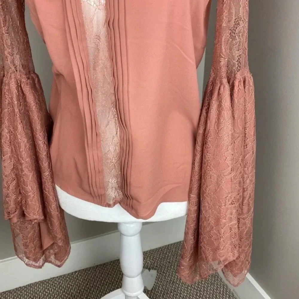 NWOT. Express Handkerchief Sleeve Lace Blouse Top Peach Pink. XS. - Picture 6 of 11